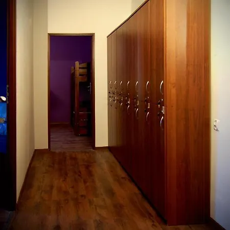 Very Berry - Old Town, Parking, Lift, Reception 24h Хостел Познань