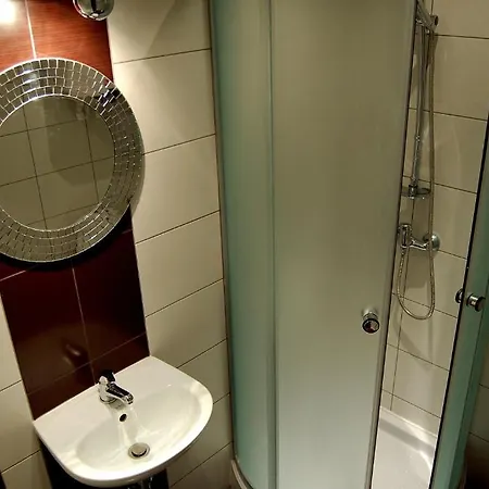 Very Berry - Old Town, Parking, Lift, Reception 24h Хостел Познань