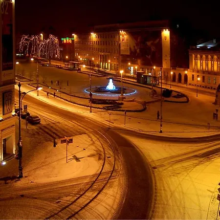 Very Berry - Old Town, Parking, Lift, Reception 24h Познань