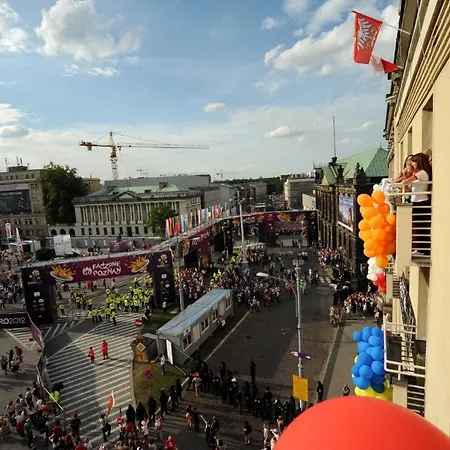 Very Berry - Old Town, Parking, Lift, Reception 24h Хостел Познань