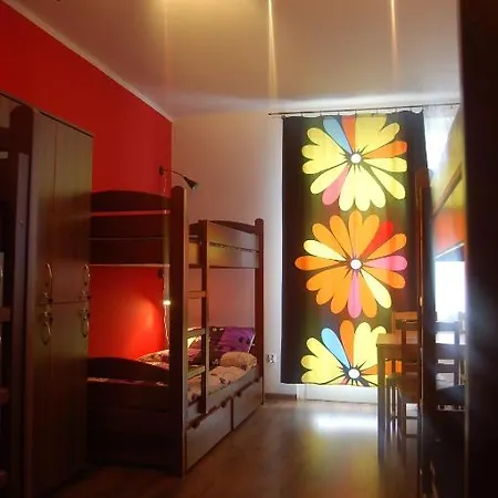 Hostal Very Berry - Old Town, Parking, Lift, Reception 24h *
